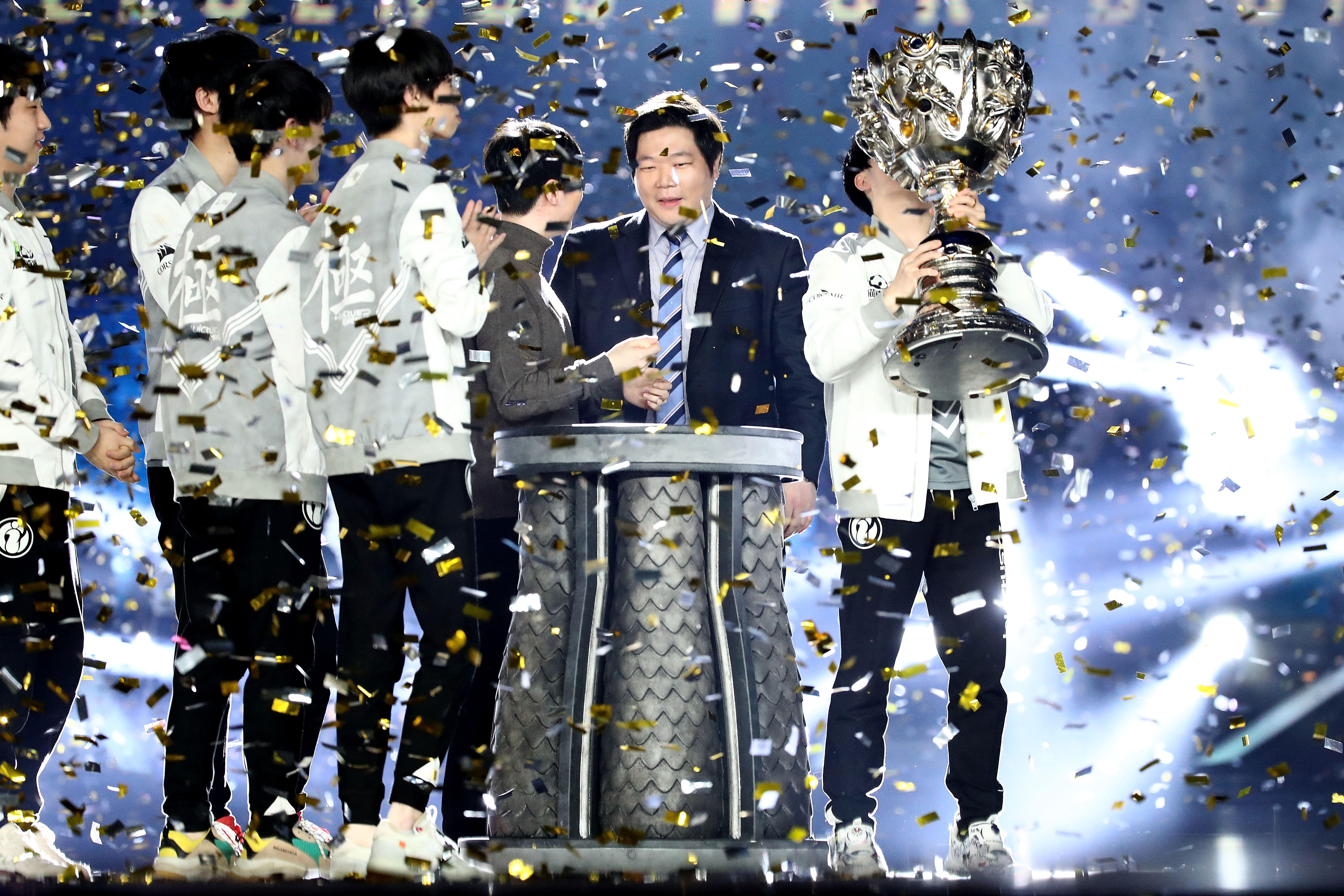 TheShy连续十二场比赛得分超过赛事规则更新，皇家马德里挑战极限！的简单介绍